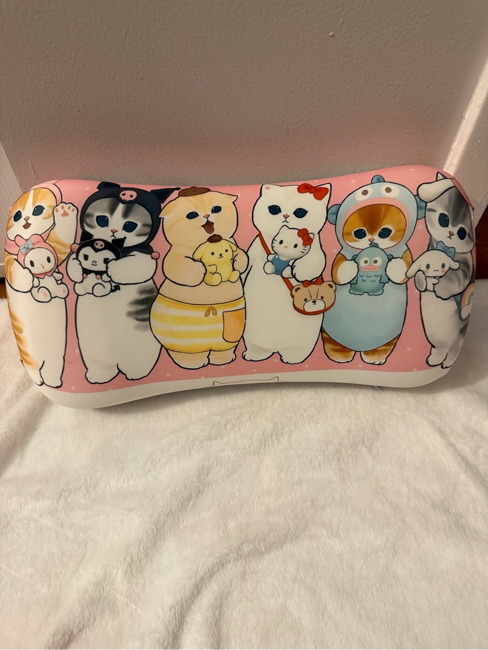 Mofusand and Sanrio friends lumbar pillow